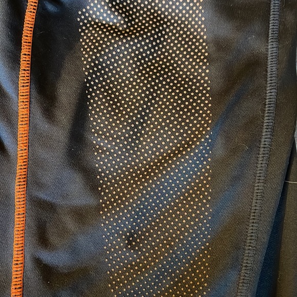 ASICS Quarter-Zip Athletic Top- M - Picture 4 of 7